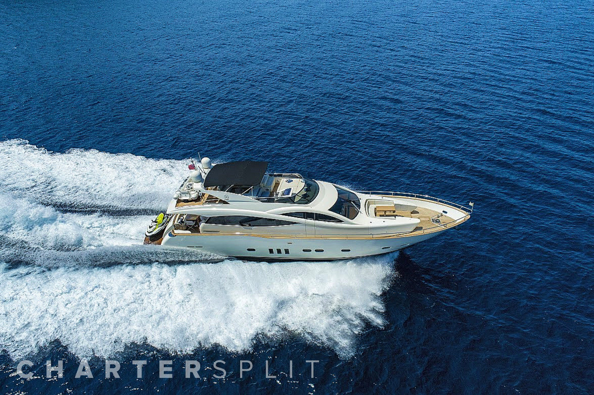 Motor yacht Evo Marine 760 - Charter Split