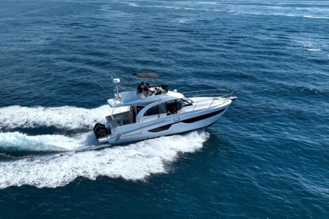 Motor boat Beneteau Antares 11 Fly available for charter from Split, Croatia