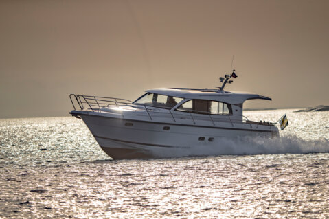 Motor boat Nimbus 405 Coupe available for charter from Split, Croatia